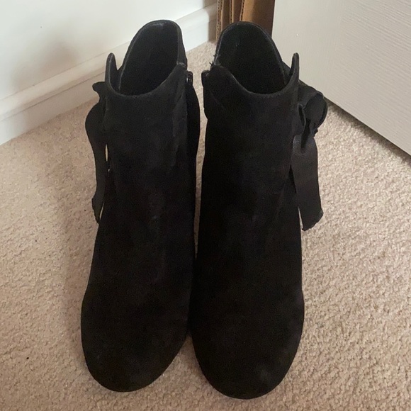 Sole Society Shoes - Sole Society Black booties size 7.5 suede